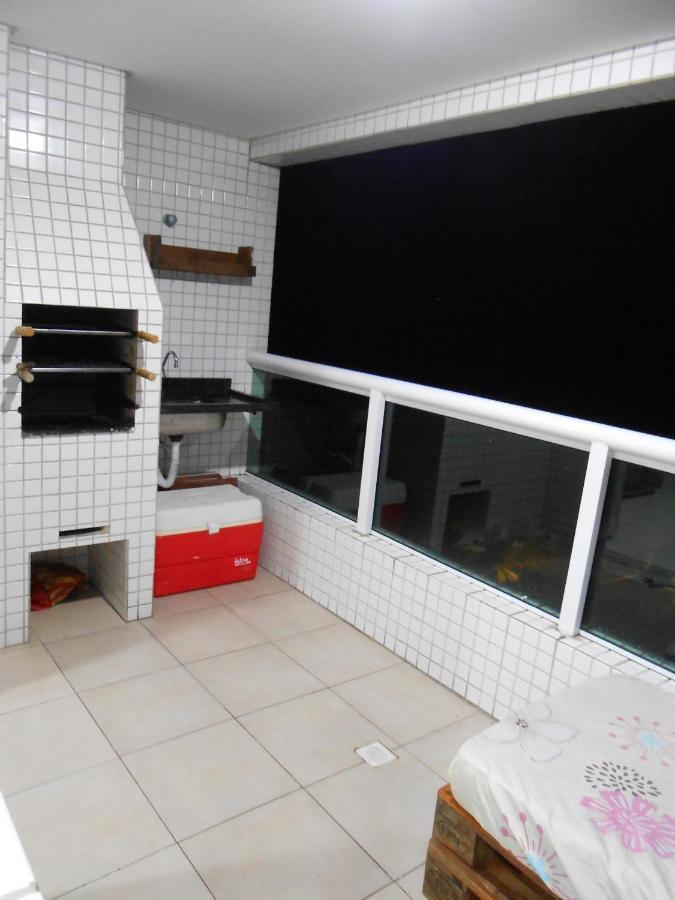 Apto Varanda Gourmet Frente Ao Mar Praia Grande (Santos) Exterior foto