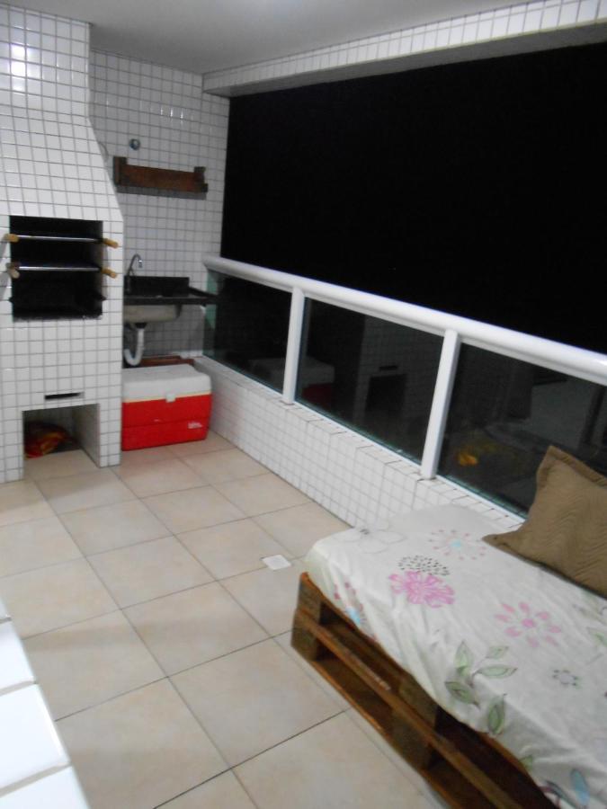Apto Varanda Gourmet Frente Ao Mar Praia Grande (Santos) Exterior foto