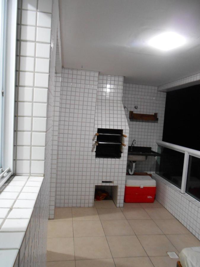 Apto Varanda Gourmet Frente Ao Mar Praia Grande (Santos) Exterior foto